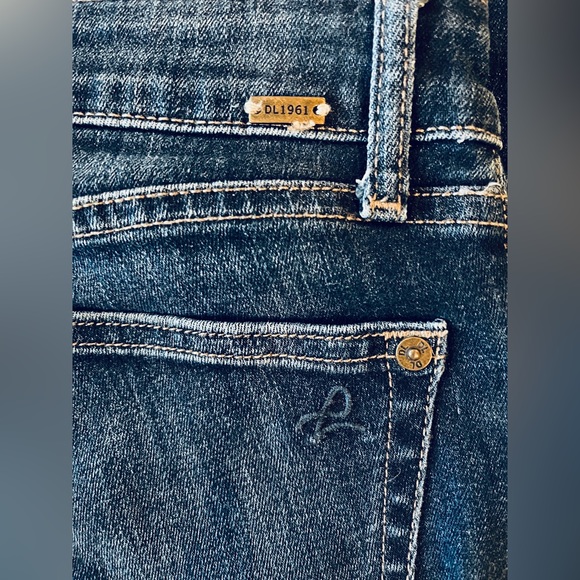 DL 1961 Margeaux skinny Jean - Picture 5 of 6